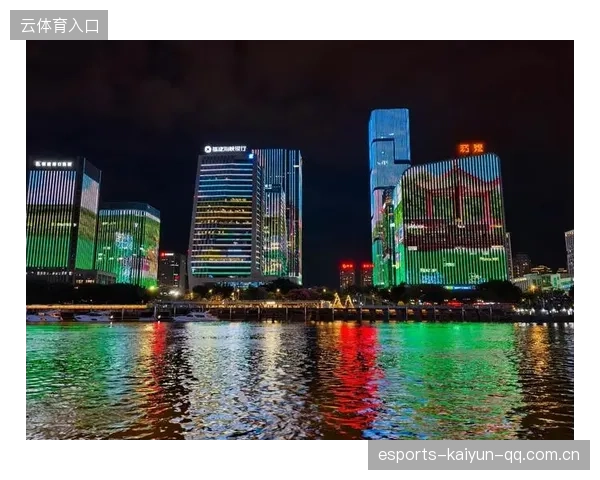 体育场灯光秀成为城市新地标，点亮夜景经济新篇章